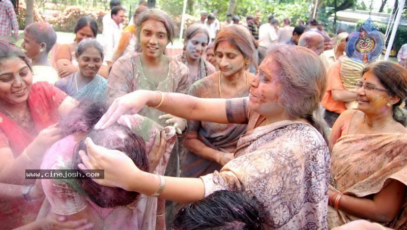 Holi Celebrations in Hyderabad - 59 / 76 photos