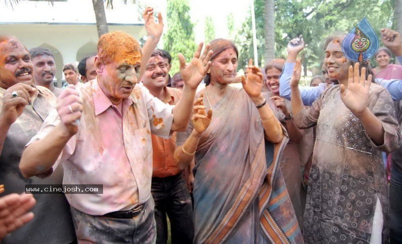 Holi Celebrations in Hyderabad - 63 / 76 photos