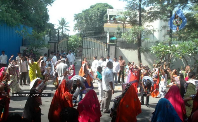 Holi Celebrations in Hyderabad - 64 / 76 photos