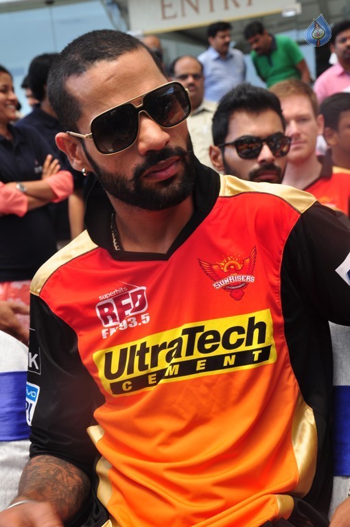 IPL Sunrisers Team Felicitates Apollo Doctors - 33 / 40 photos