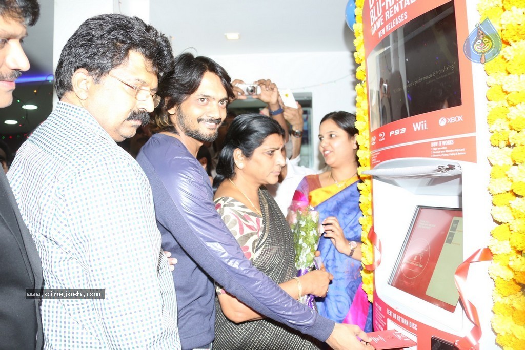 Kiosks Ebox Launch - 20 / 54 photos