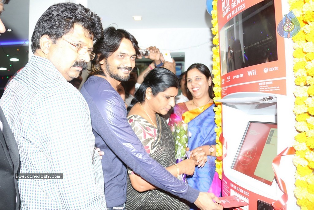 Kiosks Ebox Launch - 26 / 54 photos