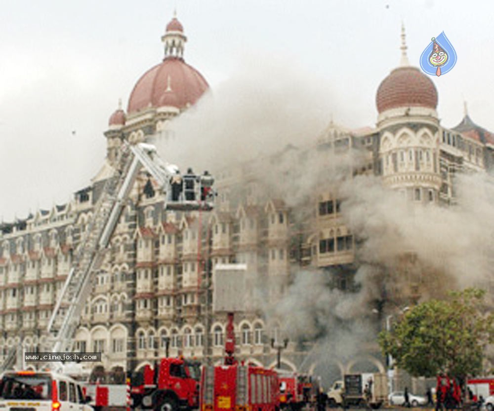   Mumbai Terror Attacks  - 26 / 33 photos