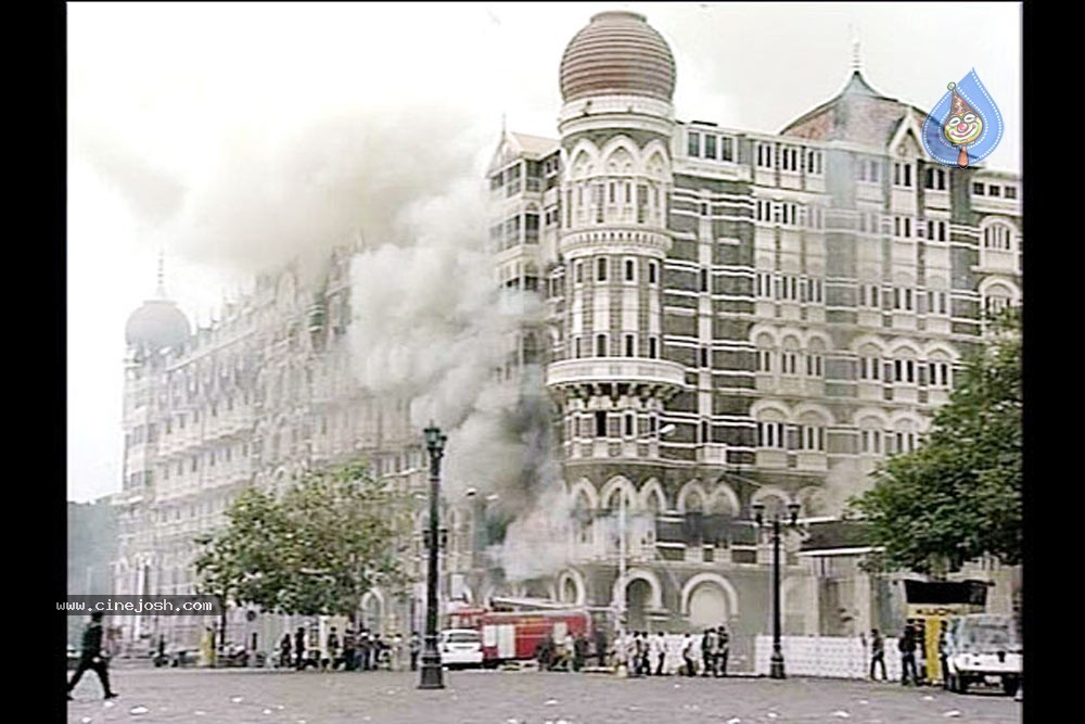   Mumbai Terror Attacks  - 30 / 33 photos