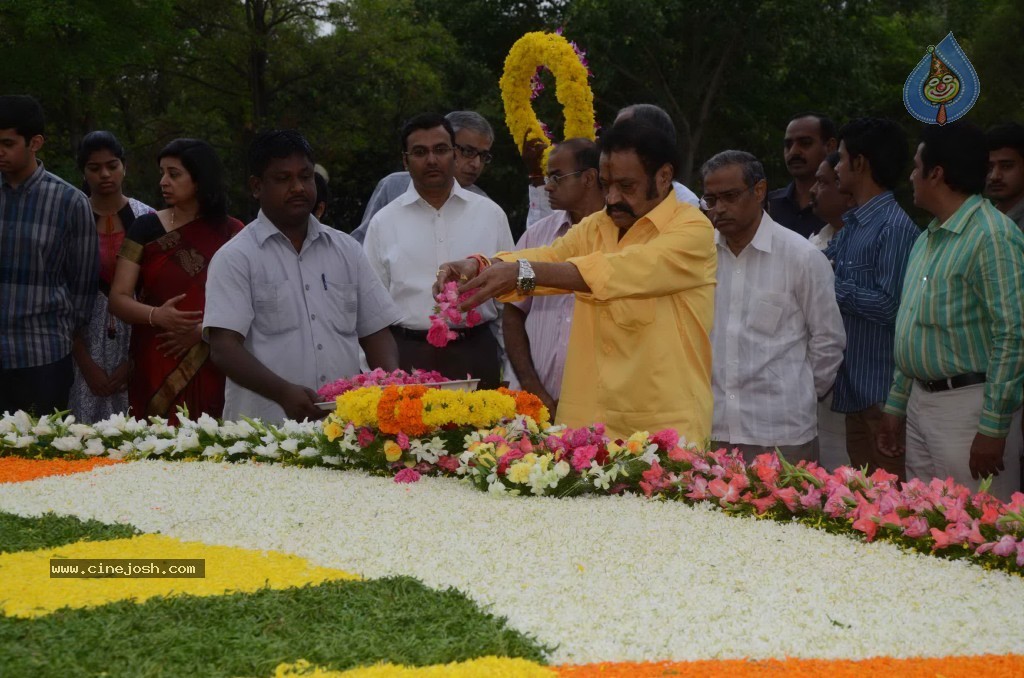 Nandamuri Family at NTR Ghat - 41 / 141 photos