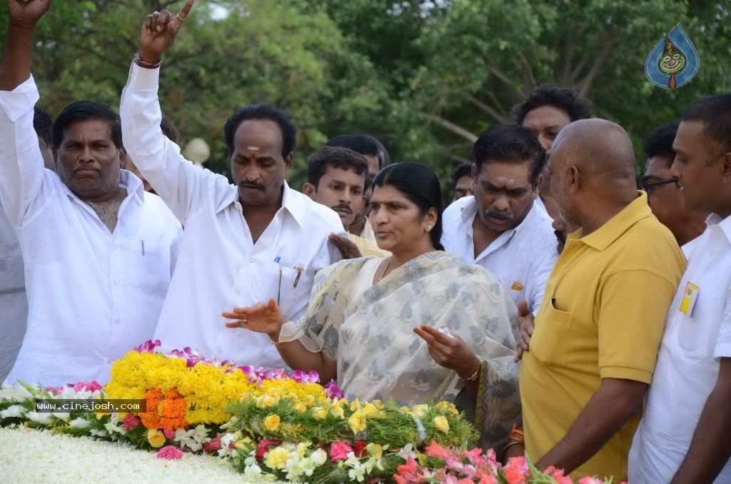 Nandamuri Family at NTR Ghat - 57 / 141 photos