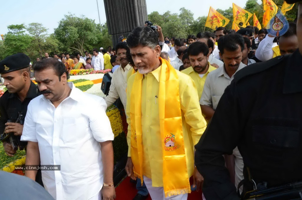 Nandamuri Family at NTR Ghat - 59 / 141 photos