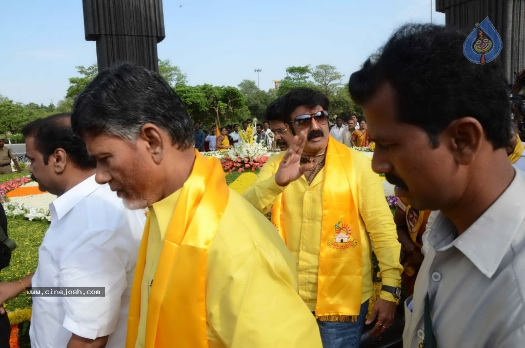 Nandamuri Family at NTR Ghat - 65 / 141 photos