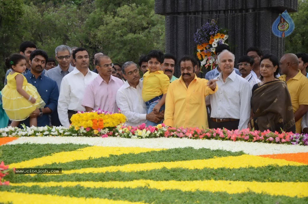 Nandamuri Family at NTR Ghat - 69 / 141 photos