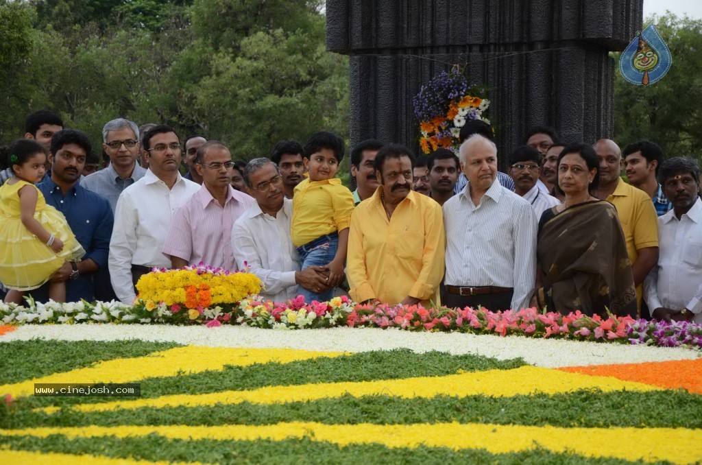 Nandamuri Family at NTR Ghat - 73 / 141 photos