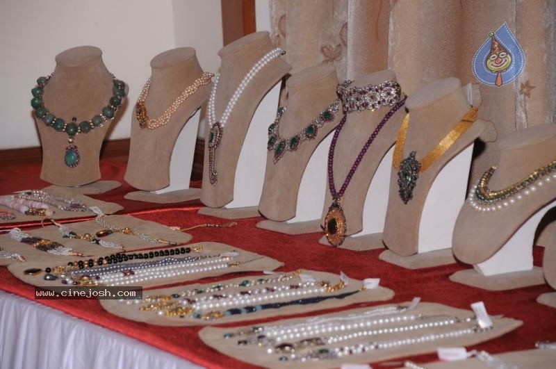 Nizam Jewellery Collection at Taj Deccan - 5 / 18 photos