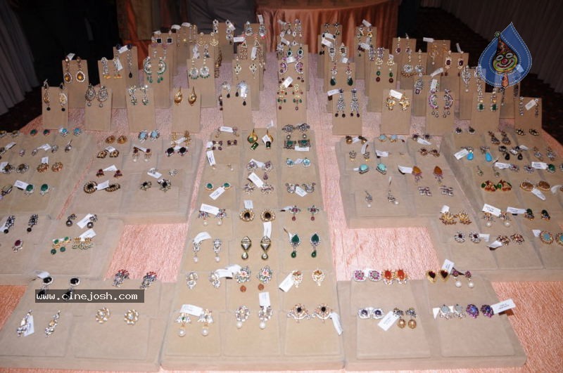 Nizam Jewellery Collection at Taj Deccan - 8 / 18 photos