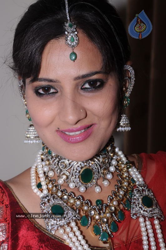 Nizam Jewellery Collection at Taj Deccan - 12 / 18 photos