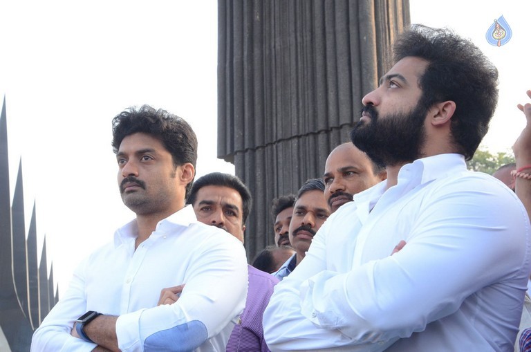 NTR Family Members at NTR Ghat Photos - 31 / 102 photos