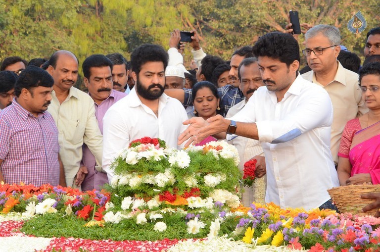 NTR Family Members at NTR Ghat Photos - 33 / 102 photos