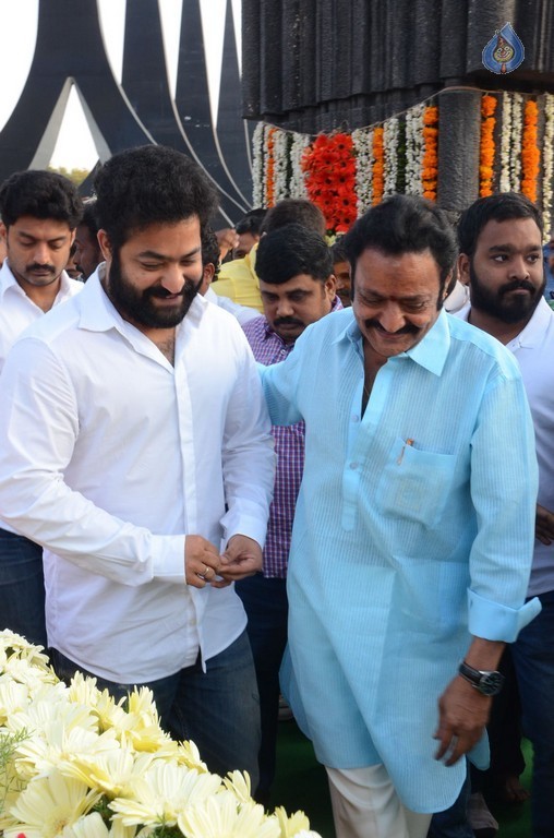 NTR Family Members at NTR Ghat Photos - 35 / 102 photos