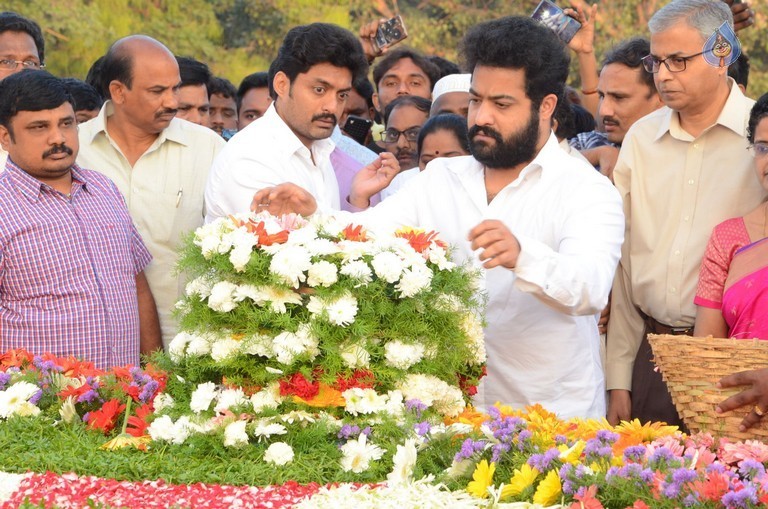 NTR Family Members at NTR Ghat Photos - 45 / 102 photos