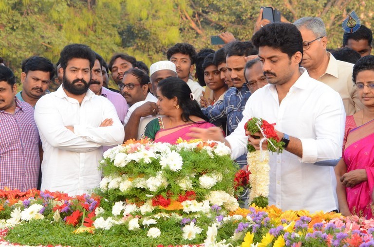 NTR Family Members at NTR Ghat Photos - 50 / 102 photos