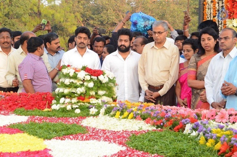 NTR Family Members at NTR Ghat Photos - 52 / 102 photos