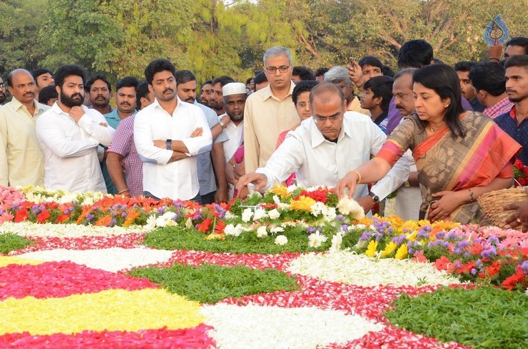 NTR Family Members at NTR Ghat Photos - 63 / 102 photos