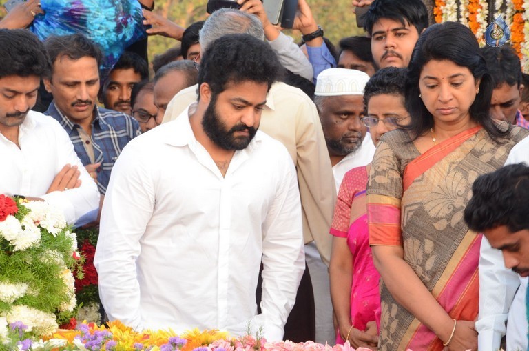 NTR Family Members at NTR Ghat Photos - 69 / 102 photos