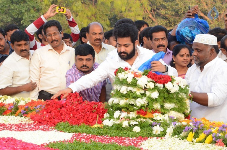 NTR Family Members at NTR Ghat Photos - 70 / 102 photos