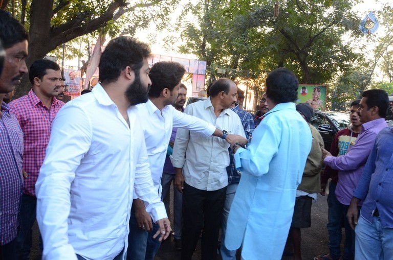 NTR Family Members at NTR Ghat Photos - 73 / 102 photos