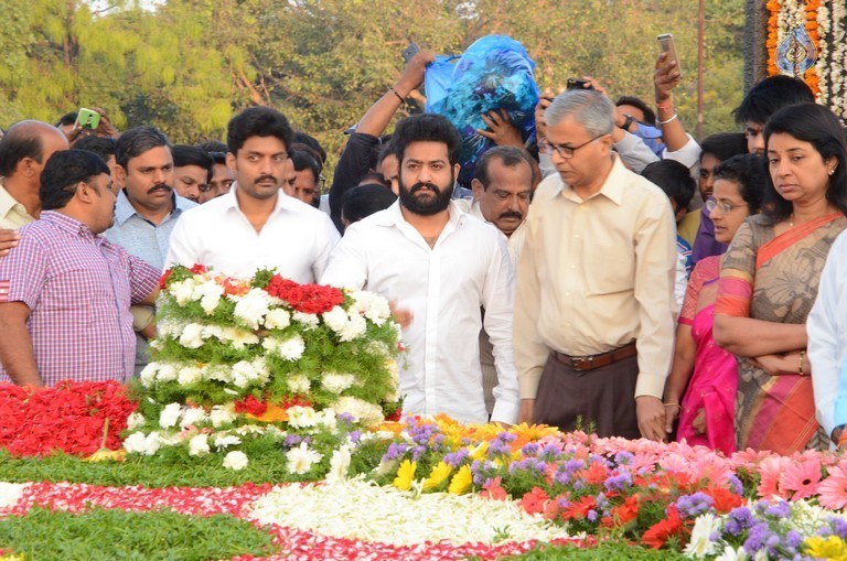 NTR Family Members at NTR Ghat Photos - 75 / 102 photos