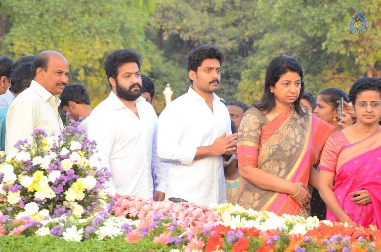 NTR Family Members at NTR Ghat Photos - 77 / 102 photos