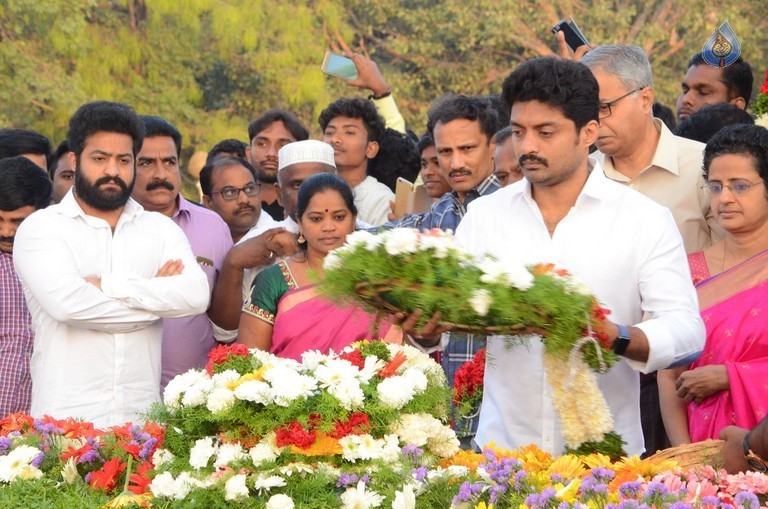 NTR Family Members at NTR Ghat Photos - 78 / 102 photos