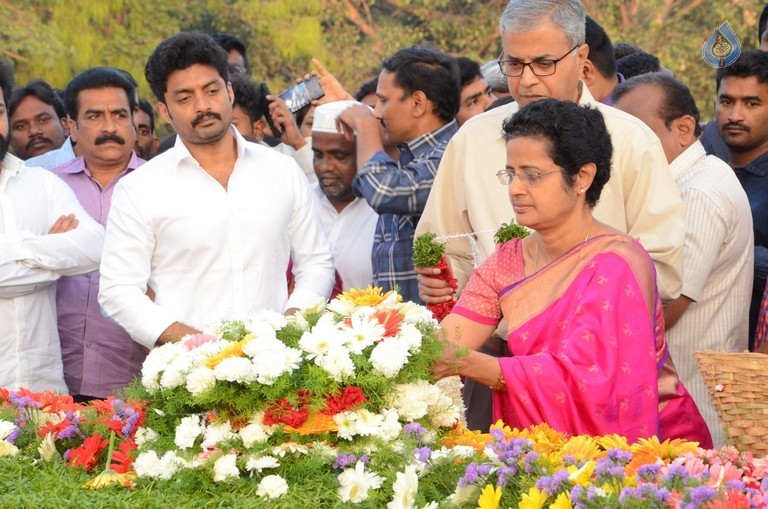 NTR Family Members at NTR Ghat Photos - 81 / 102 photos