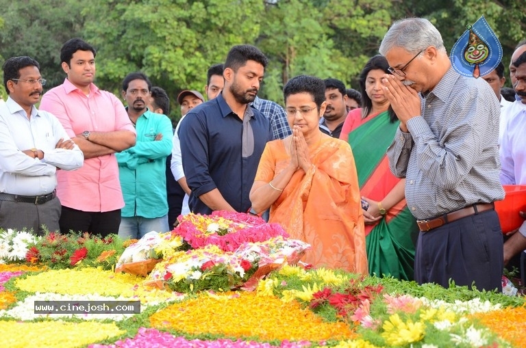 NTR Family Members Pay Tribute at NTR Ghat - 51 / 100 photos