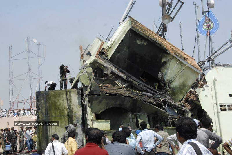 Plane Crash in Hyderabad Air Show - 25 / 47 photos