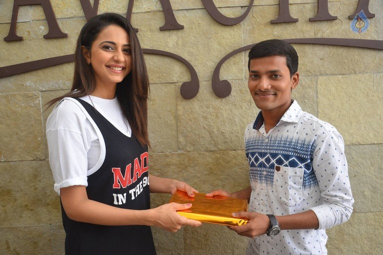 Rakul Birthday Celebrations - 41 / 54 photos