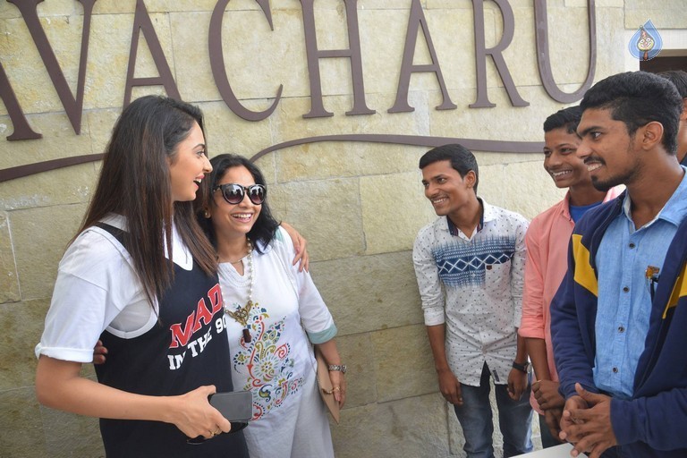 Rakul Birthday Celebrations - 51 / 54 photos