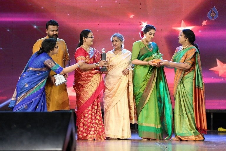 Sankarabharanam Awards 2017 - 35 / 63 photos