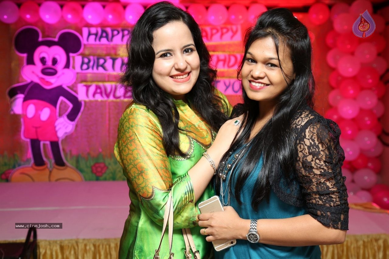 Satjyot Birthday Party - 166 / 190 photos