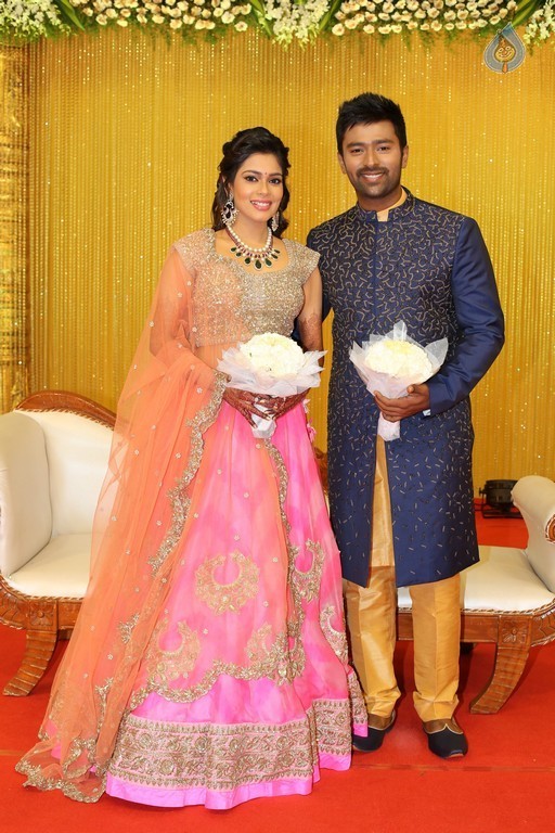 Shanthnu - Keerthi Wedding Reception Photos - 20 / 29 photos