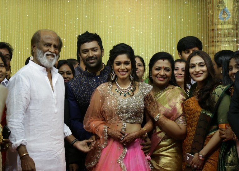 Shanthnu - Keerthi Wedding Reception Photos - 23 / 29 photos