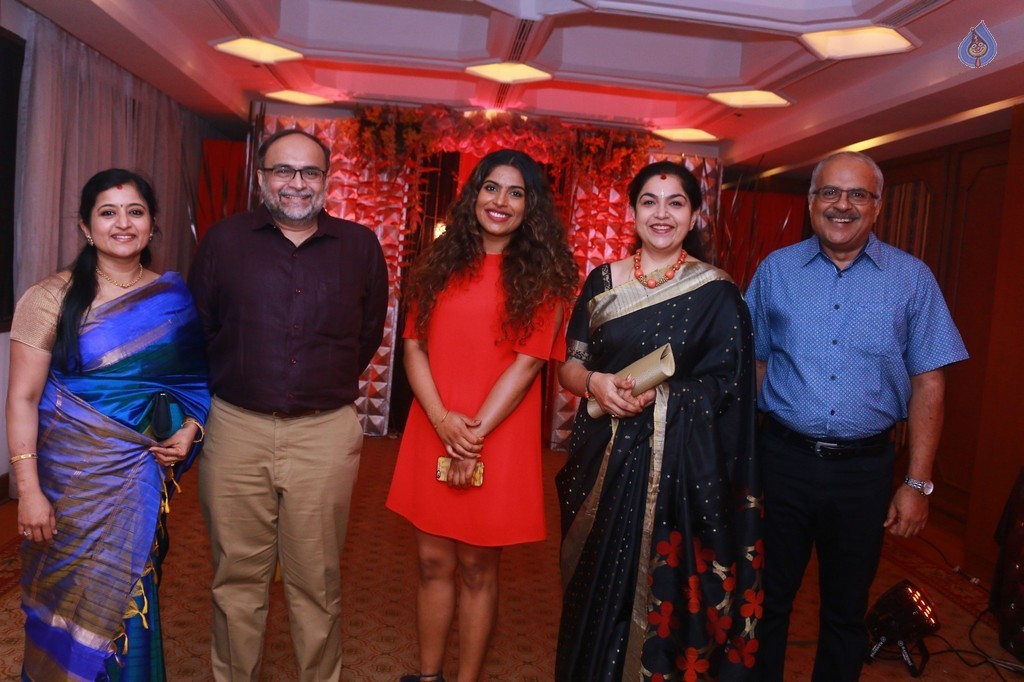 Sripriya and Rajkumar 25th Wedding Anniversary Event 1 - 21 / 84 photos