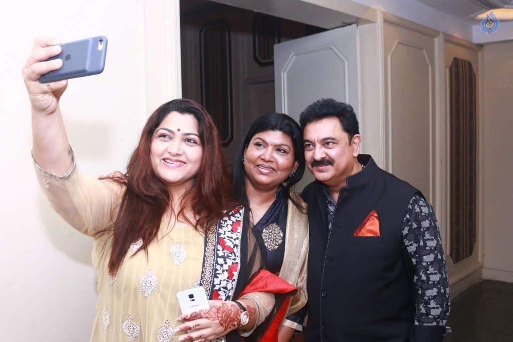 Sripriya and Rajkumar 25th Wedding Anniversary Event 1 - 25 / 84 photos