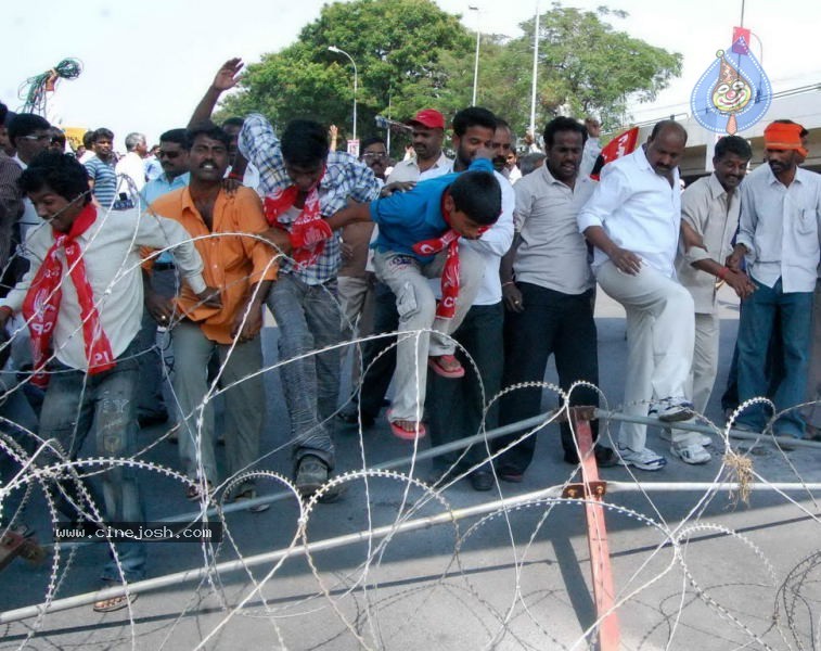 Telangana Million March Photos - 27 / 104 photos