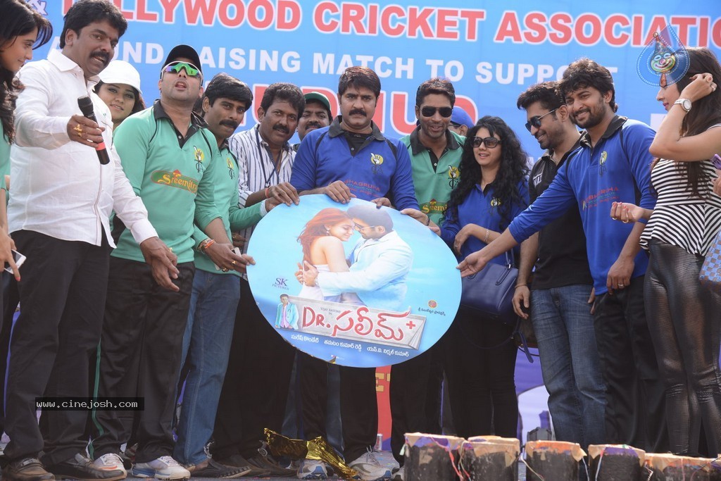Tollywood Cricket Match in Vijayawada 01 - 77 / 163 photos