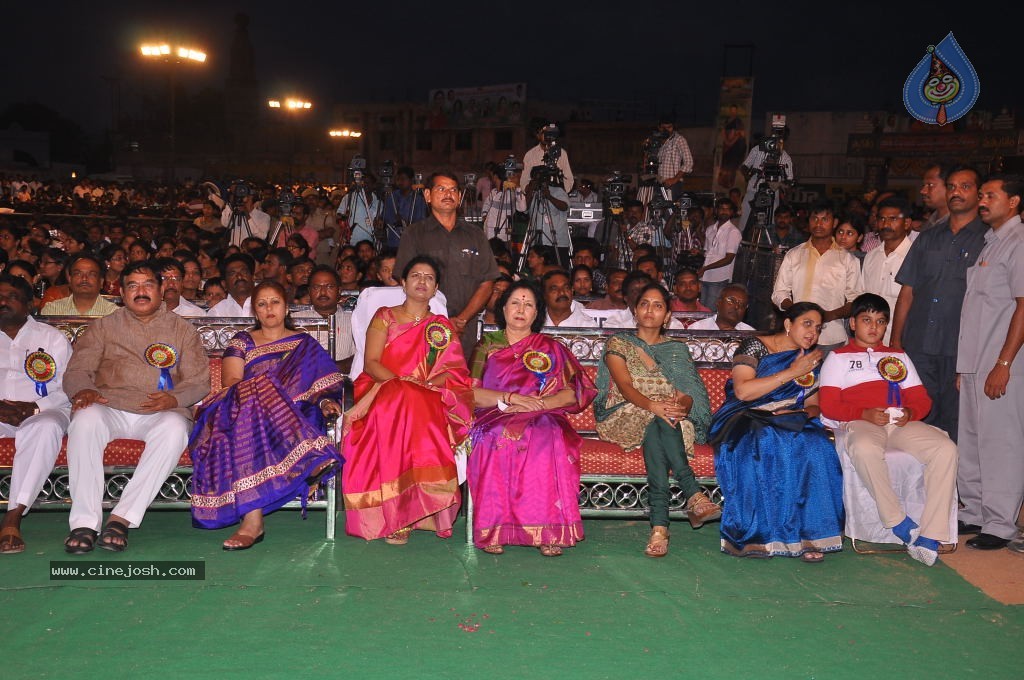 TV Nandi Awards 2011 - 183 / 326 photos