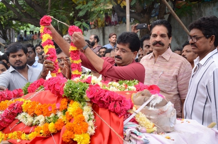 Venu Madhav Anthima Yatra - 15 / 97 photos