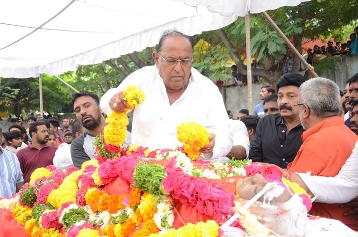 Venu Madhav Anthima Yatra - 73 / 97 photos