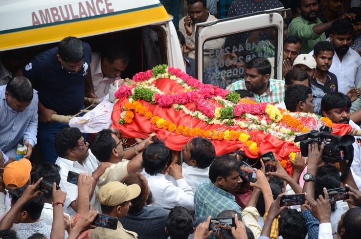 Venu Madhav Anthima Yatra - 78 / 97 photos