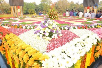 NTR Family Members at NTR Ghat Photos - 68 of 102