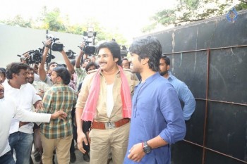 Pawan Kalyan meets Chiranjeevi - 32 of 74