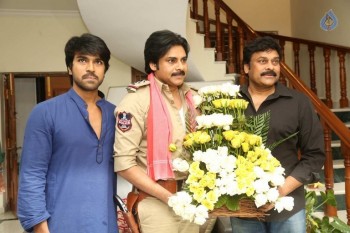 Pawan Kalyan meets Chiranjeevi - 39 of 74